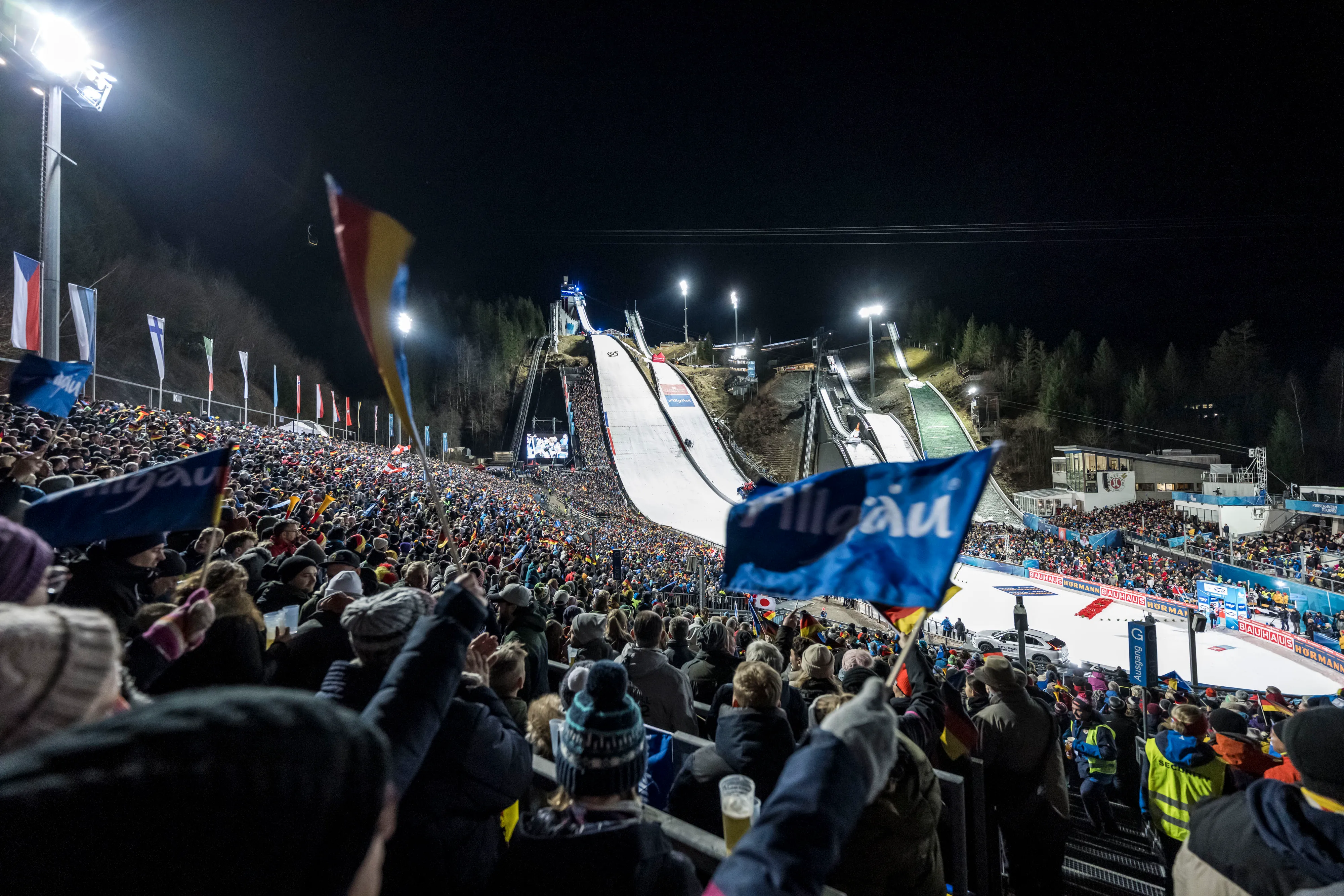 566_231229DBe0118.jpg 566_231229DBe0118.jpg