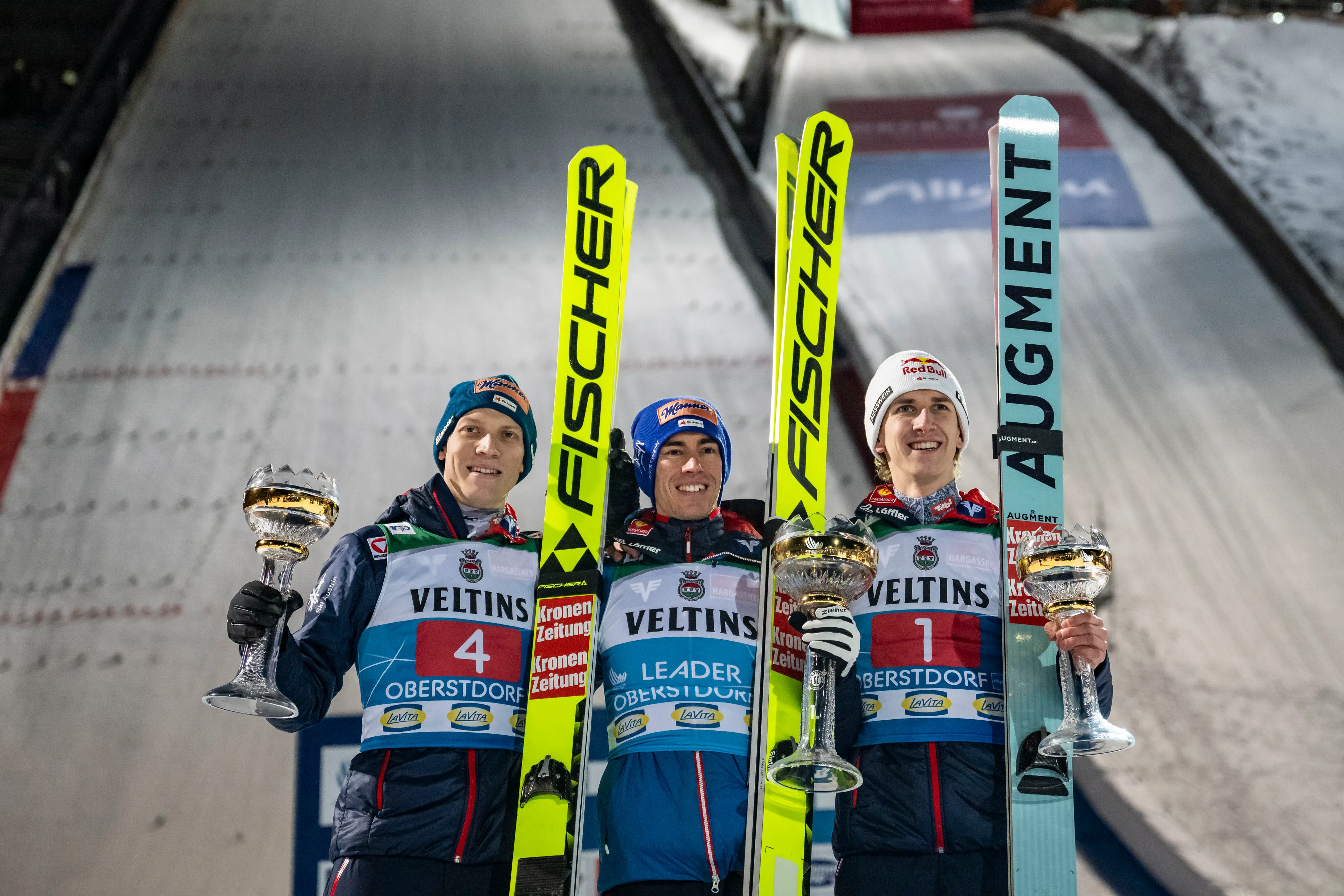 Oberstdorf: Kraft gewinnt vor zwei Teamkameraden